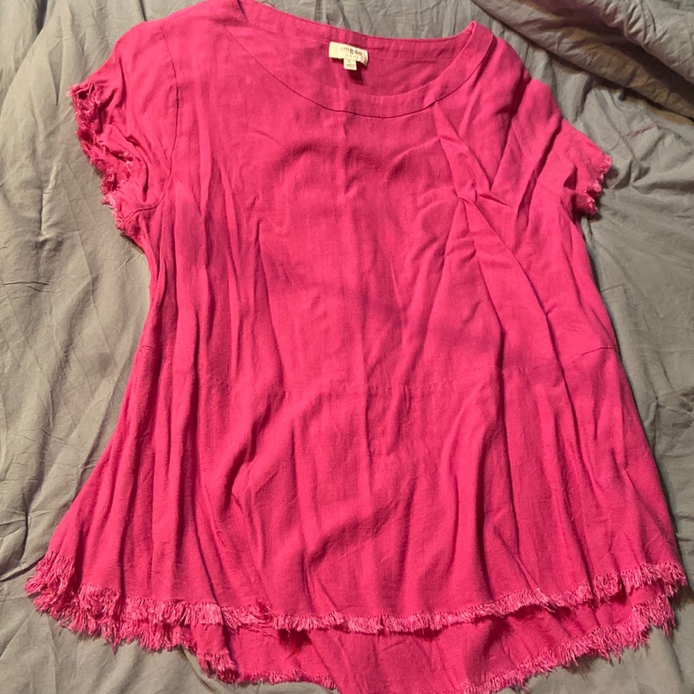 Umgee linen magenta top